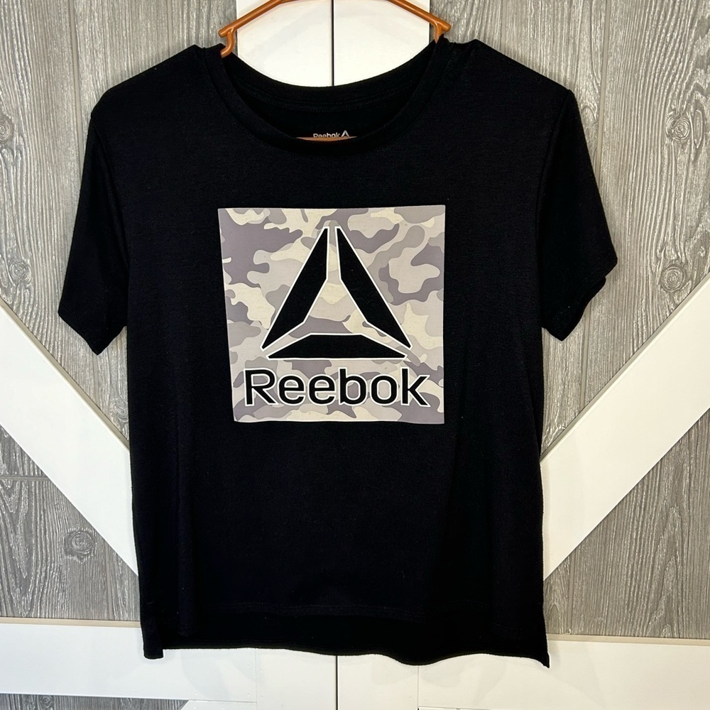 D14.08 Reebok Tee Unisex Black and Gray XXL 18